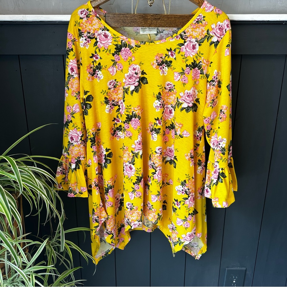 Bobbie Brooks Floral Yellow Bell Sleeve Asymmetrical Tunic Top sz 2X - Picture 1 of 14